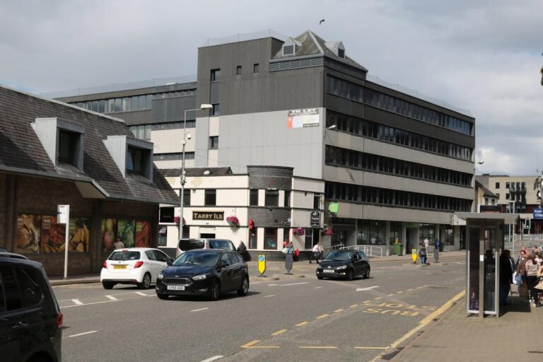 105 506738749 768x512