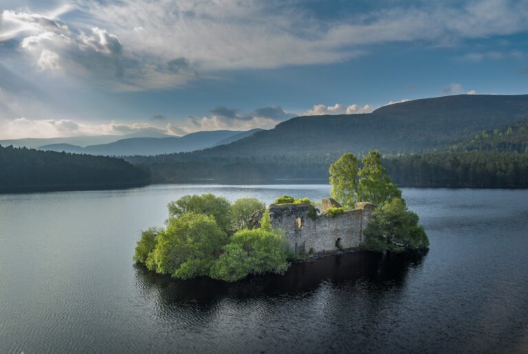 loch an eilein castle 768x515
