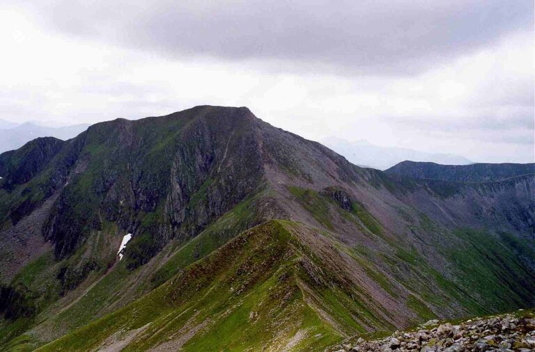 1200px Am Bodach from Stob Choire a Chairn 768x506