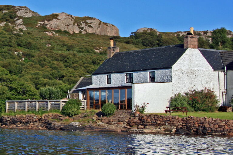 Badachro Inn small 768x512