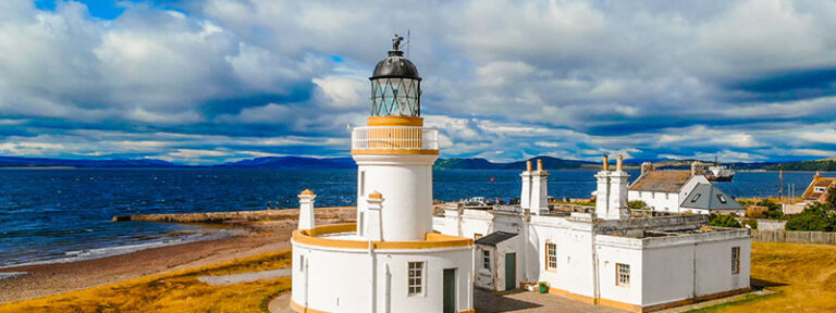 cromarty lighthouse 768x288